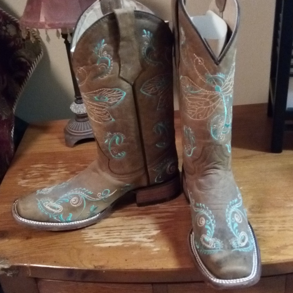Circle B boots